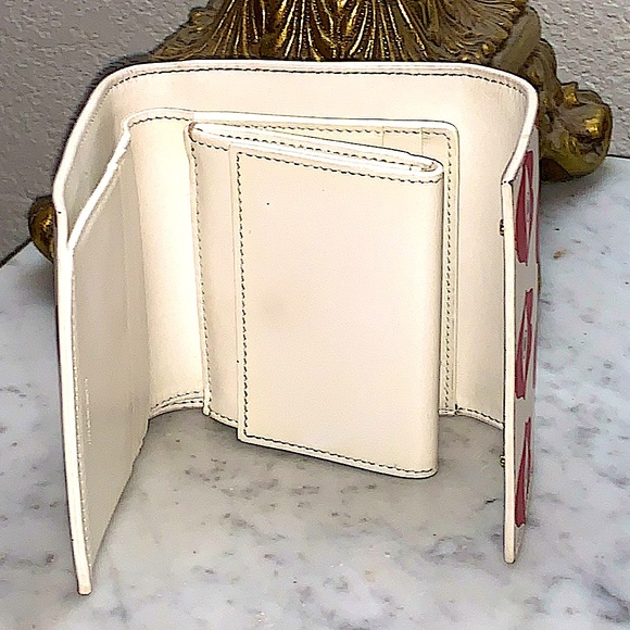 CELINE TRIFOLD WALLET LIP EYE TELEPATHY LOVE 2019 ANNELI HENRIKSSON RED LIPS EYE - Picture 9 of 12